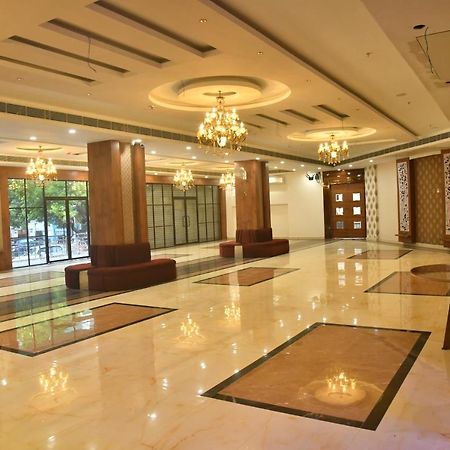 City Square เดฟการ์ ภายนอก รูปภาพ