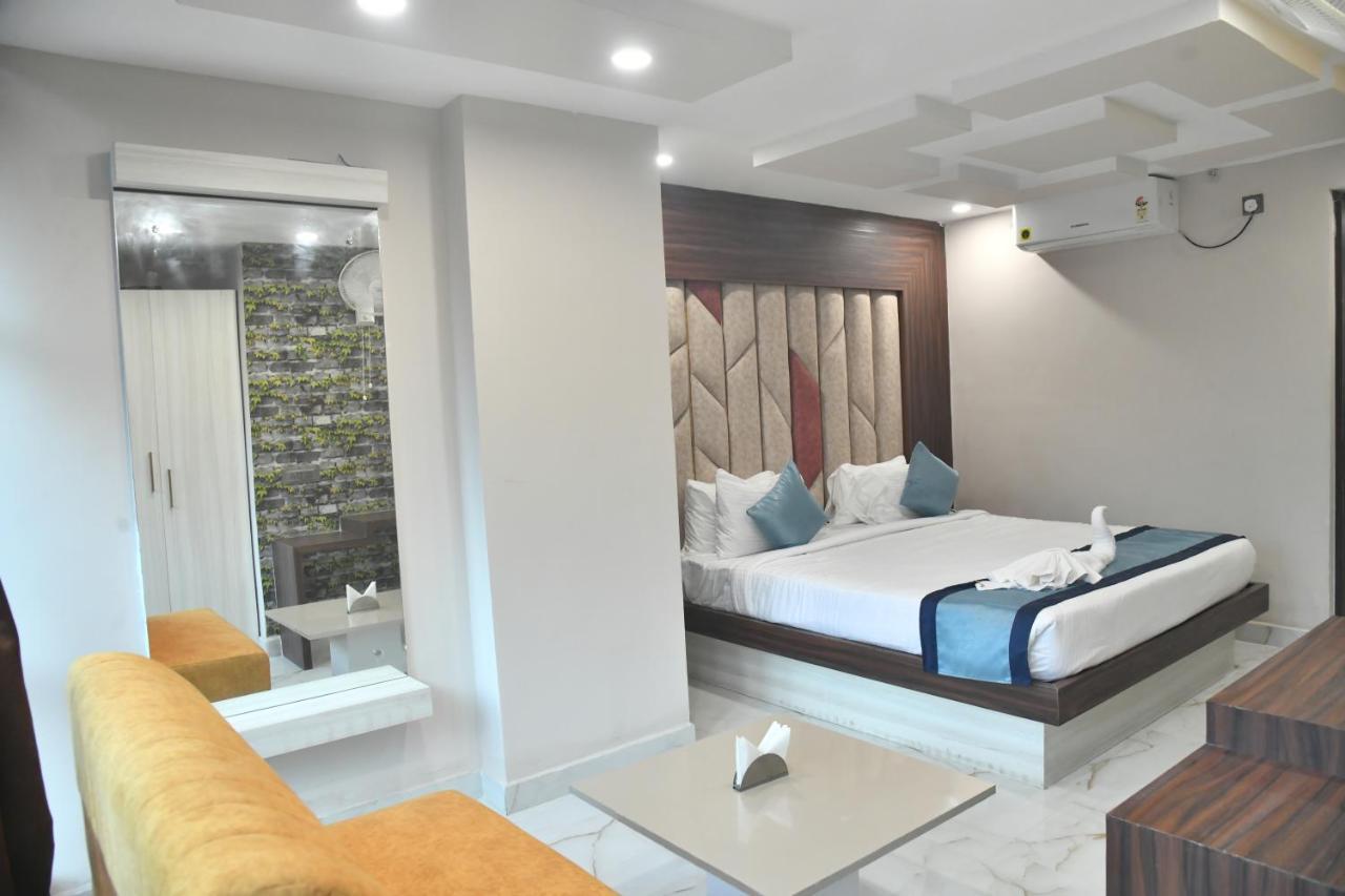 City Square เดฟการ์ ภายนอก รูปภาพ